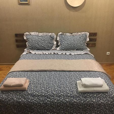 Appartement Kvartira Na Krakivskiy 12 , 52 à Kiev Extérieur photo