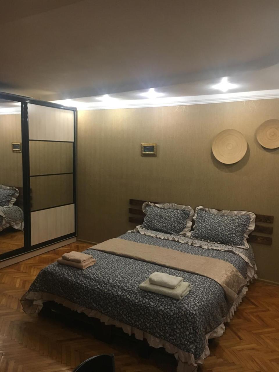 Appartement Kvartira Na Krakivskiy 12 , 52 à Kiev Extérieur photo